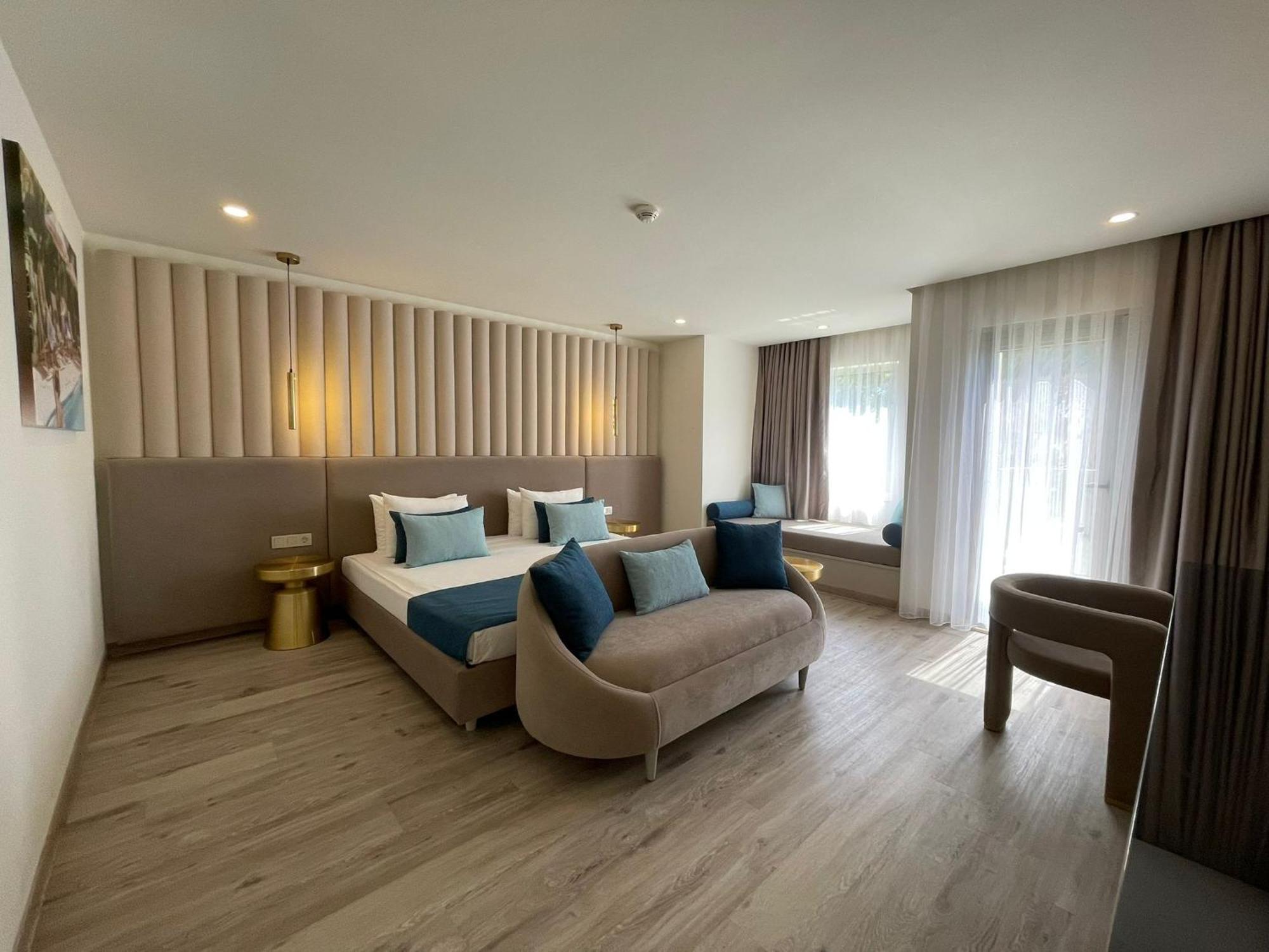 Selectum Noa Belek Hotel Exterior photo